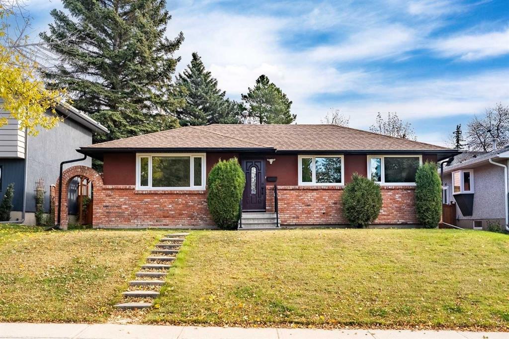 Picture of 4824 Claret Street NW, Calgary Real Estate Listing