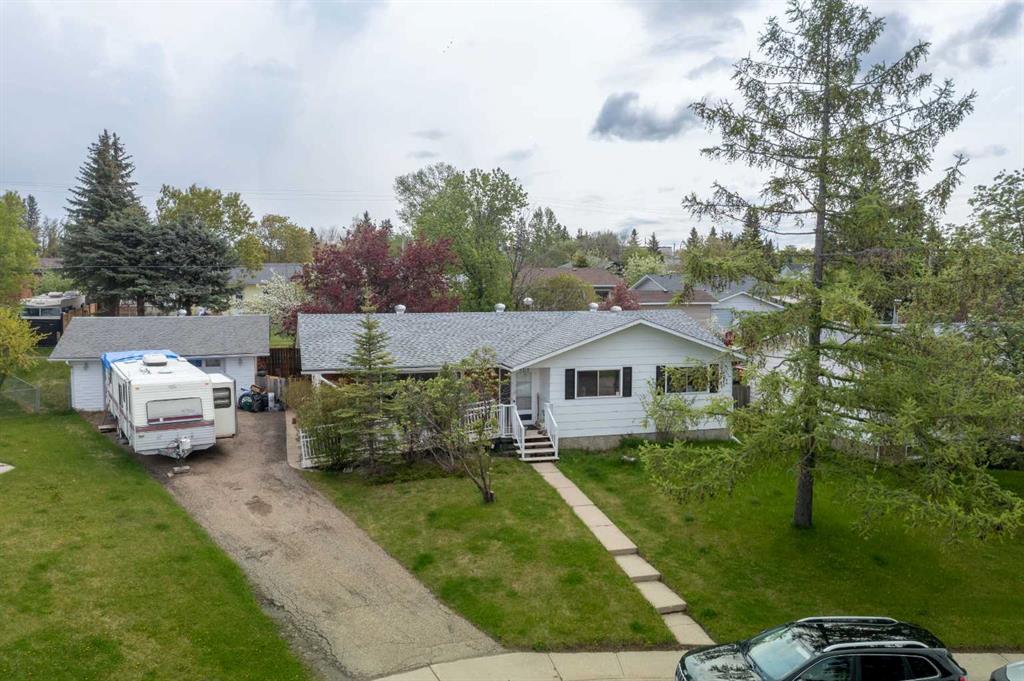 Picture of 5319 55 Street , Rocky Mountain House Real Estate Listing