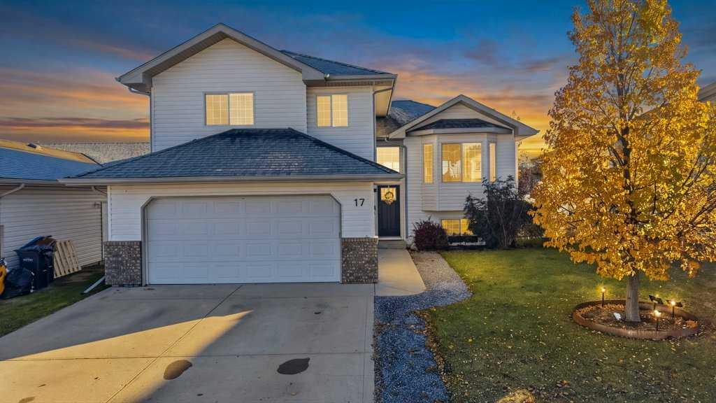 Picture of 17 Fulmar  , Sylvan Lake Real Estate Listing