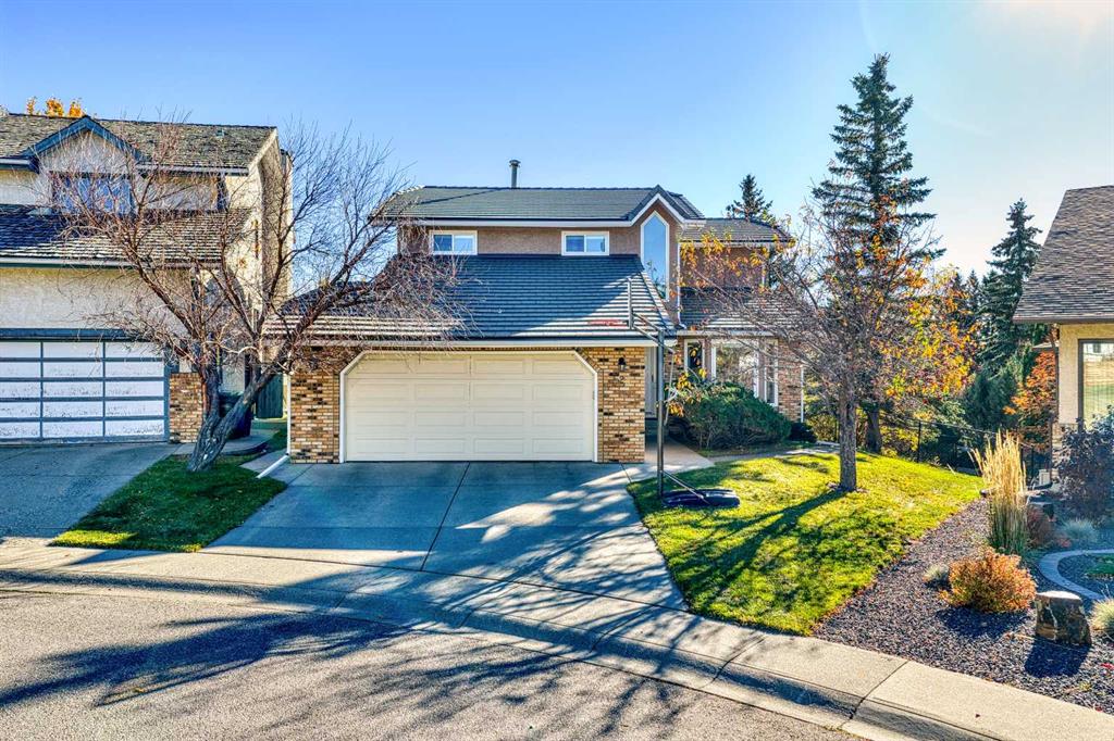Picture of 220 Hawkview Manor Circle NW, Calgary Real Estate Listing