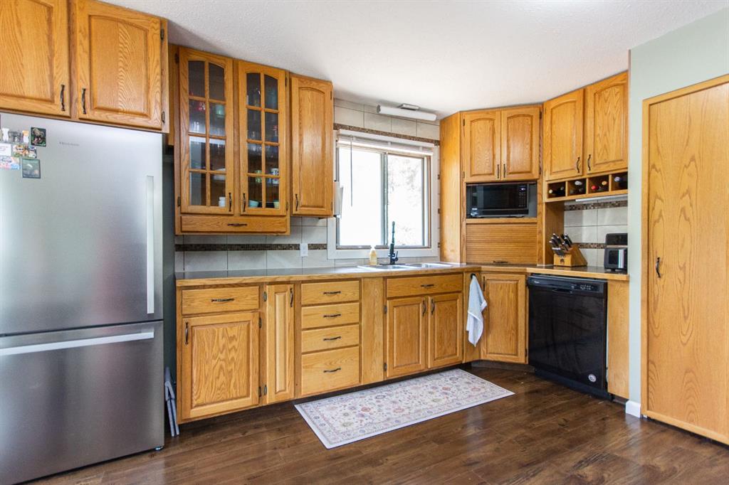 Picture of 6308 61 Avenue , Red Deer Real Estate Listing