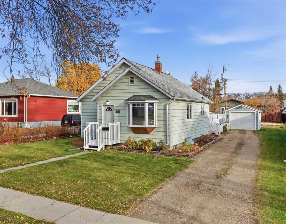Picture of 5112 47 Avenue , Ponoka Real Estate Listing