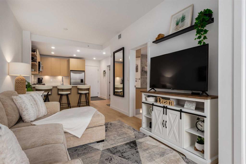 Picture of 403, 88 9 Street NE, Calgary Real Estate Listing