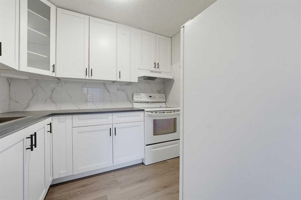 Picture of 98, 2519 38 Street NE, Calgary Real Estate Listing