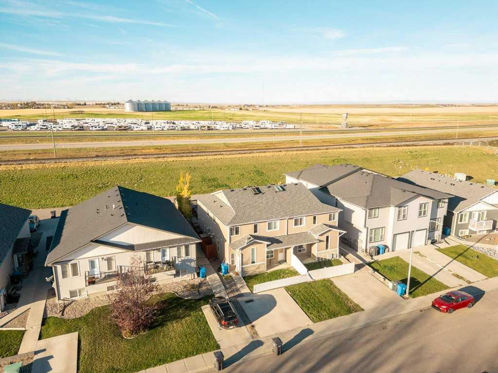 Picture of 4, 3918 Sundance Road , Coalhurst Real Estate Listing