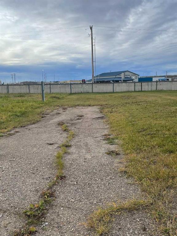 Picture of 28 & 29 Deerglen Trailer Park  , High Level Real Estate Listing