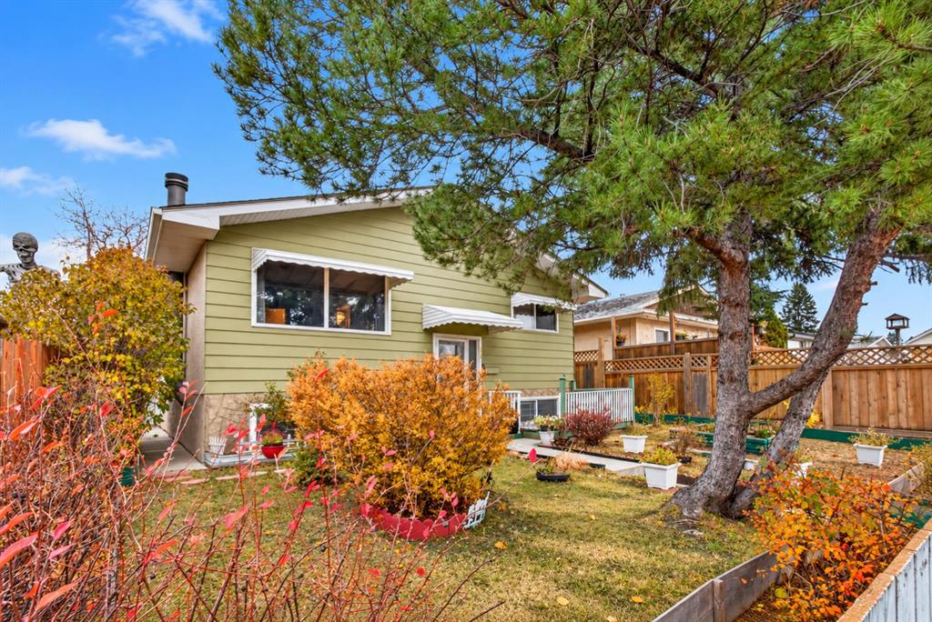 Picture of 3620 Dover Ridge Drive SE, Calgary Real Estate Listing