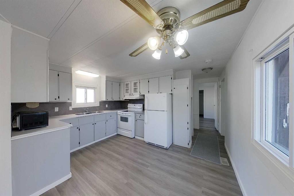 Picture of 301 8 Street SW, Slave Lake Real Estate Listing