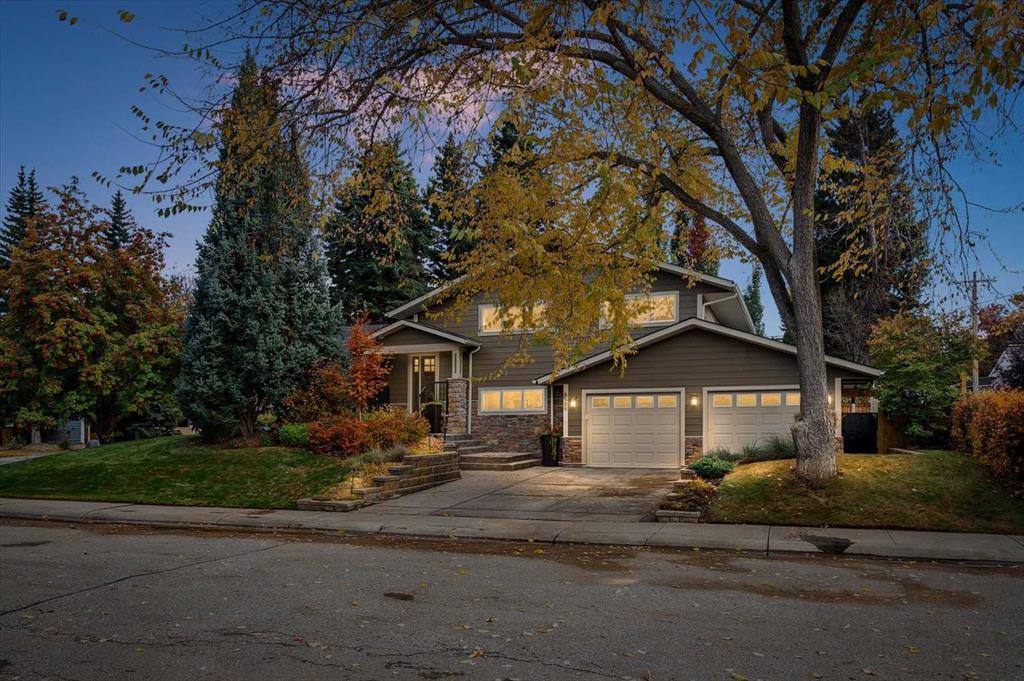 Picture of 6526 Laurentian Way SW, Calgary Real Estate Listing