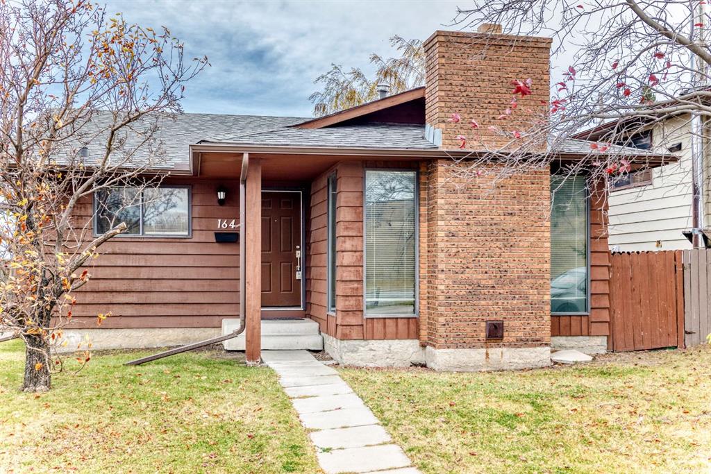 Picture of 164 Beaconsfield Way NW, Calgary Real Estate Listing
