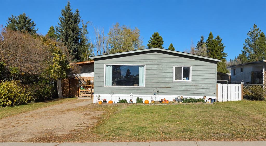 Picture of 74 Northstar Drive , Sylvan Lake Real Estate Listing