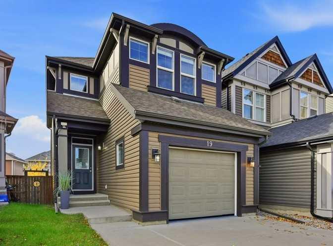 Picture of 19 Auburn Crest Manor SE, Calgary Real Estate Listing