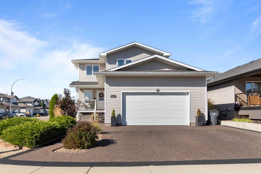 Picture of 54 Vista Close SE, Medicine Hat Real Estate Listing