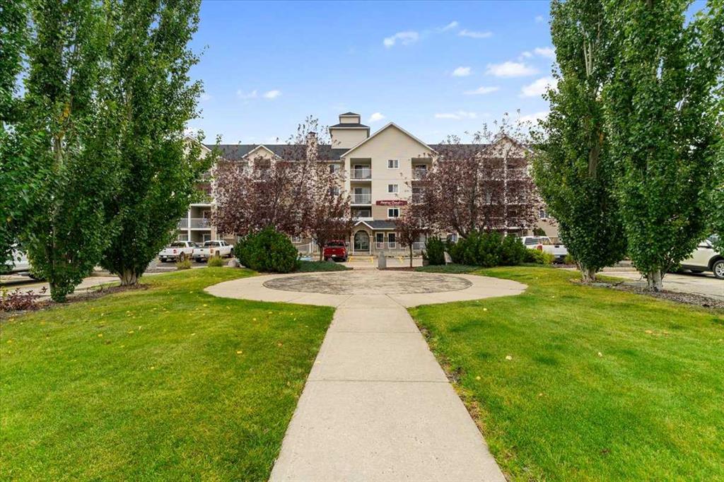 Picture of 112, 11230 104  , Grande Prairie Real Estate Listing