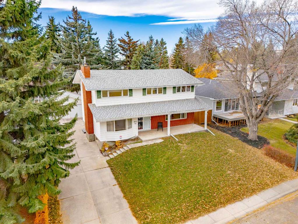 Picture of 2043 Ungava Road NW, Calgary Real Estate Listing