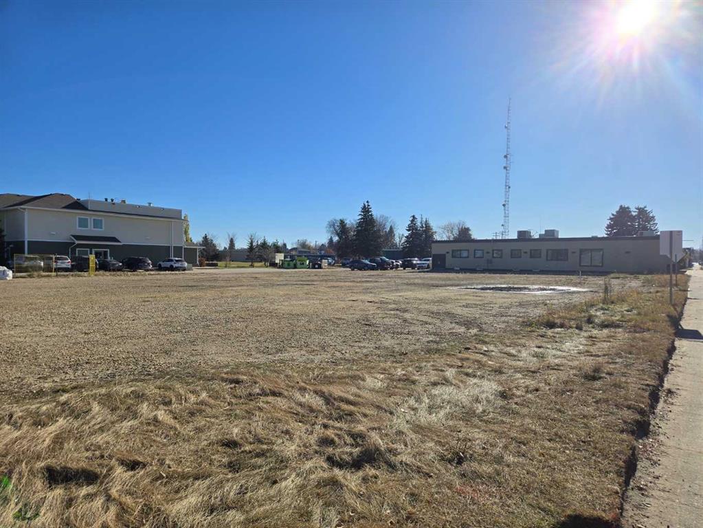 Picture of 437 & 449 Main Street NE, Slave Lake Real Estate Listing