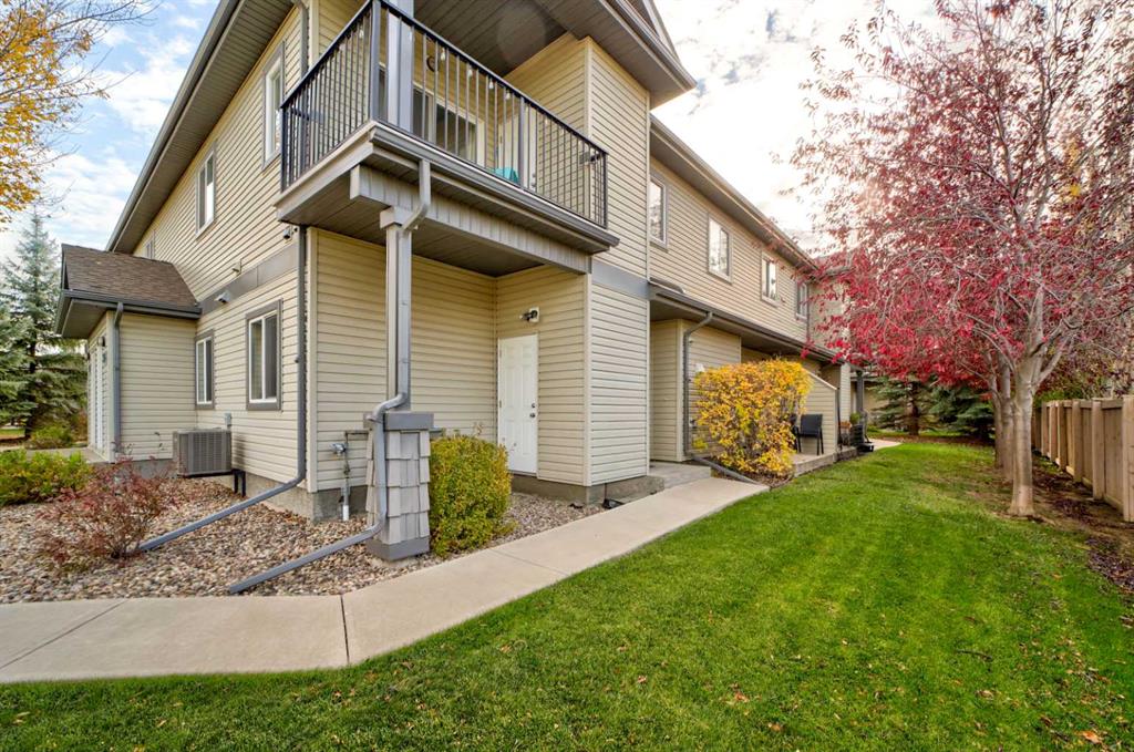 Picture of 4, 125 Silkstone Road W, Lethbridge Real Estate Listing
