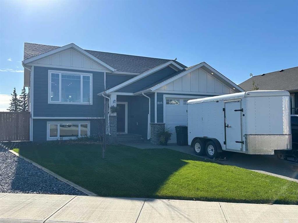 Picture of 805 Sunset Place , Picture Butte Real Estate Listing