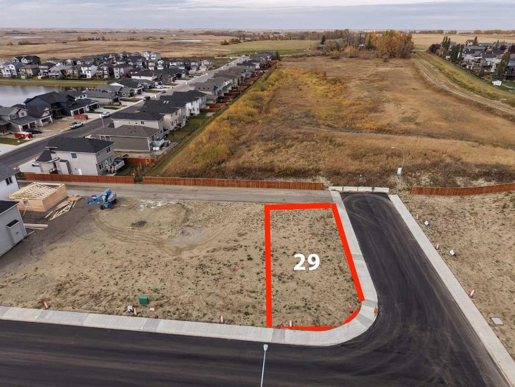 Picture of 4 Lakewood Way , Strathmore Real Estate Listing