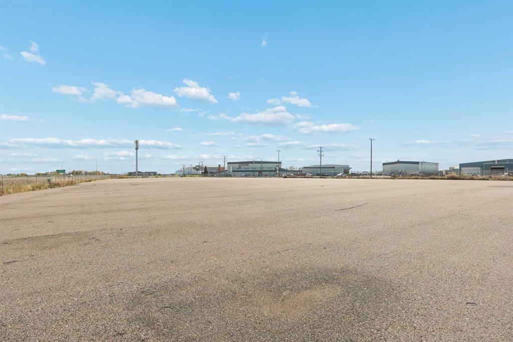 Picture of 330 Stubb Ross Road , Rural Lethbridge County Real Estate Listing