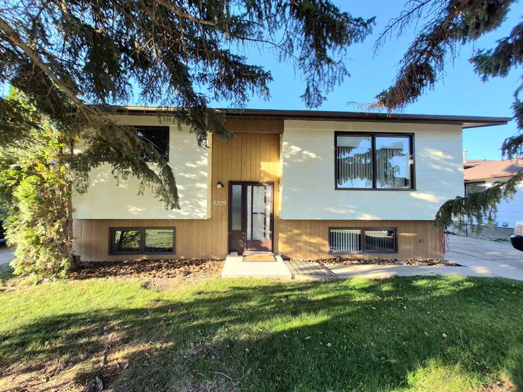 Picture of 5209 40 Avenue , Taber Real Estate Listing