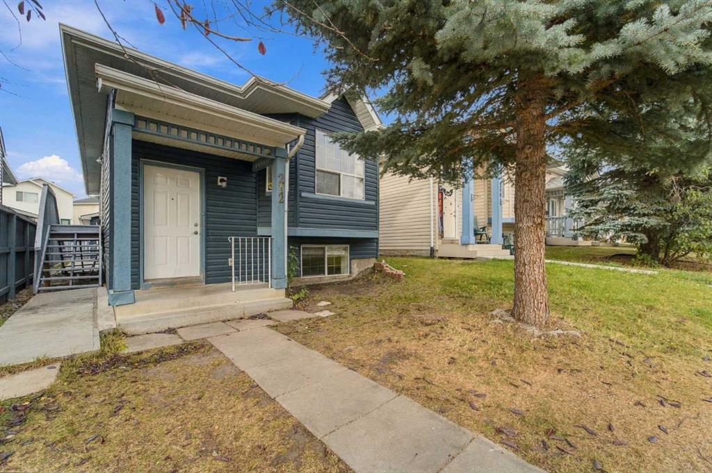 Picture of 212 Coral Springs Circle NE, Calgary Real Estate Listing