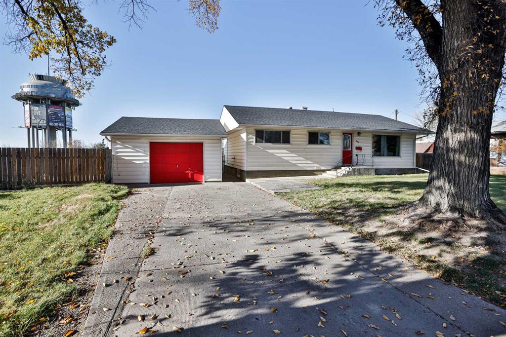 Picture of 220 23 Street S, Lethbridge Real Estate Listing