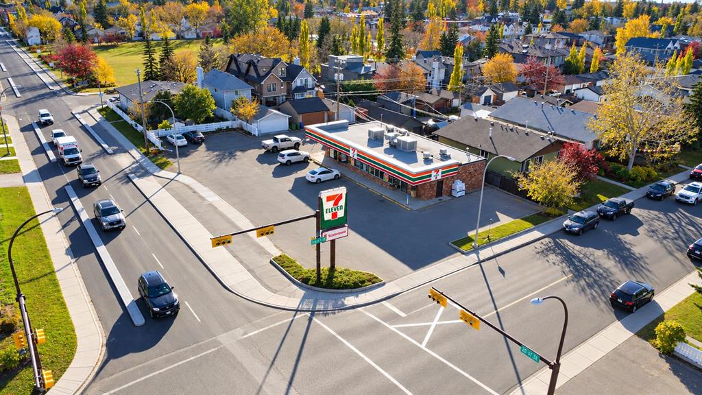 Picture of 2923 26 Avenue SW, Calgary Real Estate Listing