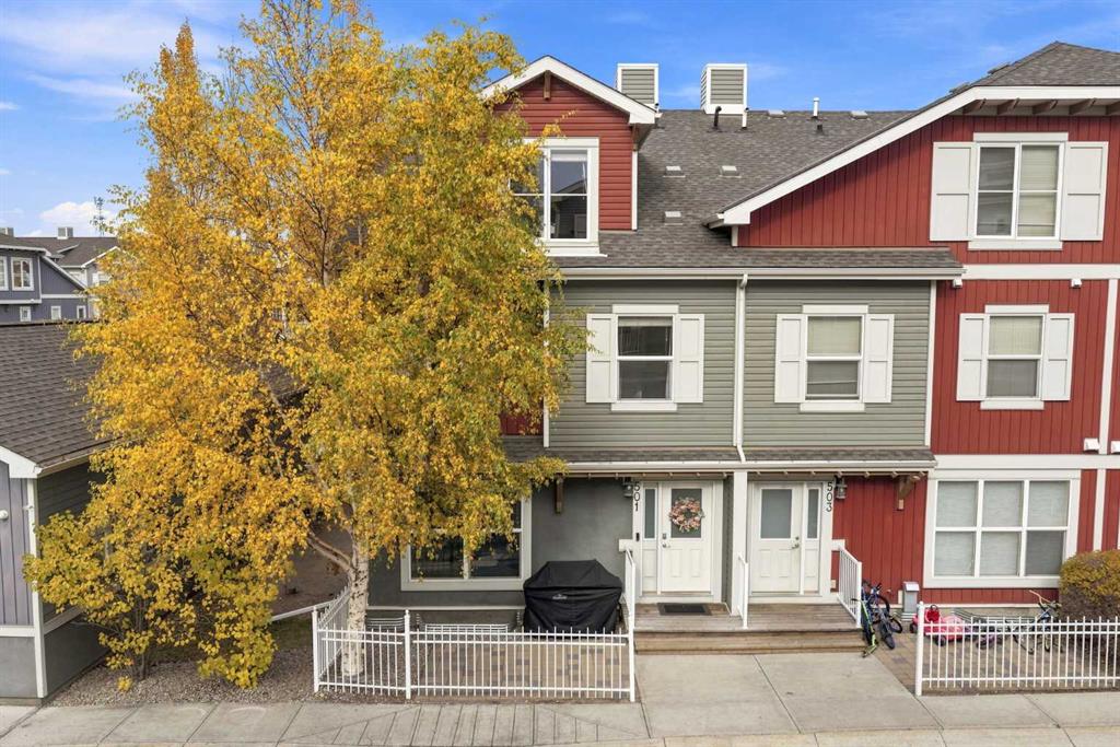 Picture of 501, 10 Auburn Bay Avenue SE, Calgary Real Estate Listing