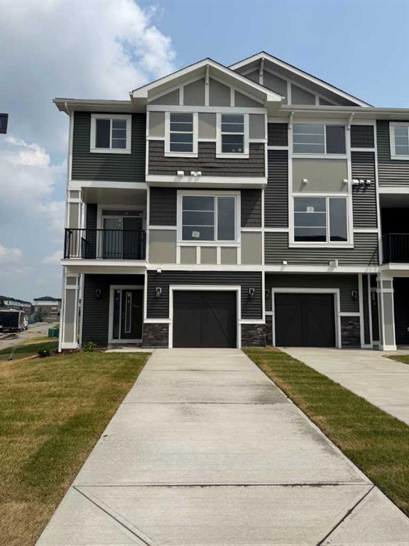 Picture of 4 Waterford Glen , Chestermere Real Estate Listing