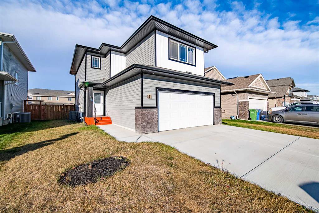 Picture of 10 Travis Close , Red Deer Real Estate Listing