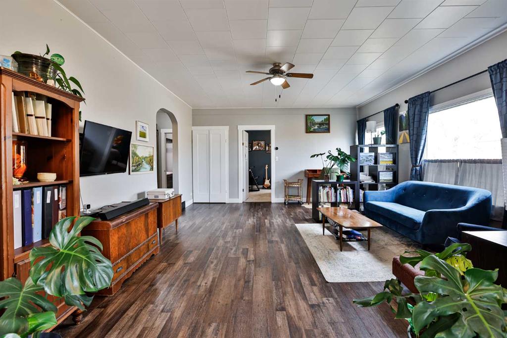 Picture of 470 22 Street , Fort Macleod Real Estate Listing