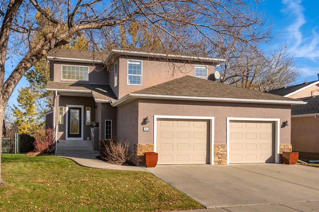 Picture of 634 Lineham Acres Drive NW, High River Real Estate Listing