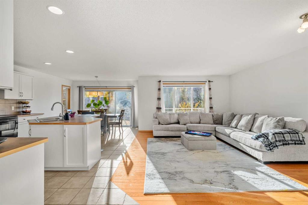 Picture of 116 Tuscany Ravine Crescent NW, Calgary Real Estate Listing