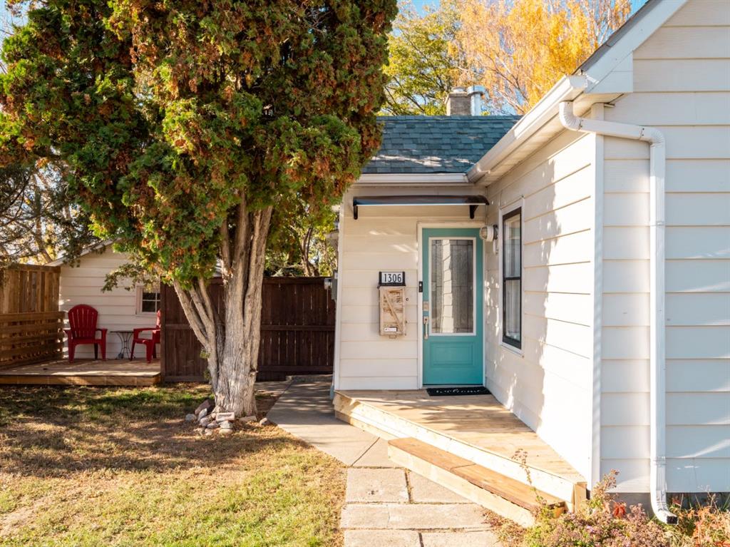 Picture of 1306 9 Street N, Lethbridge Real Estate Listing