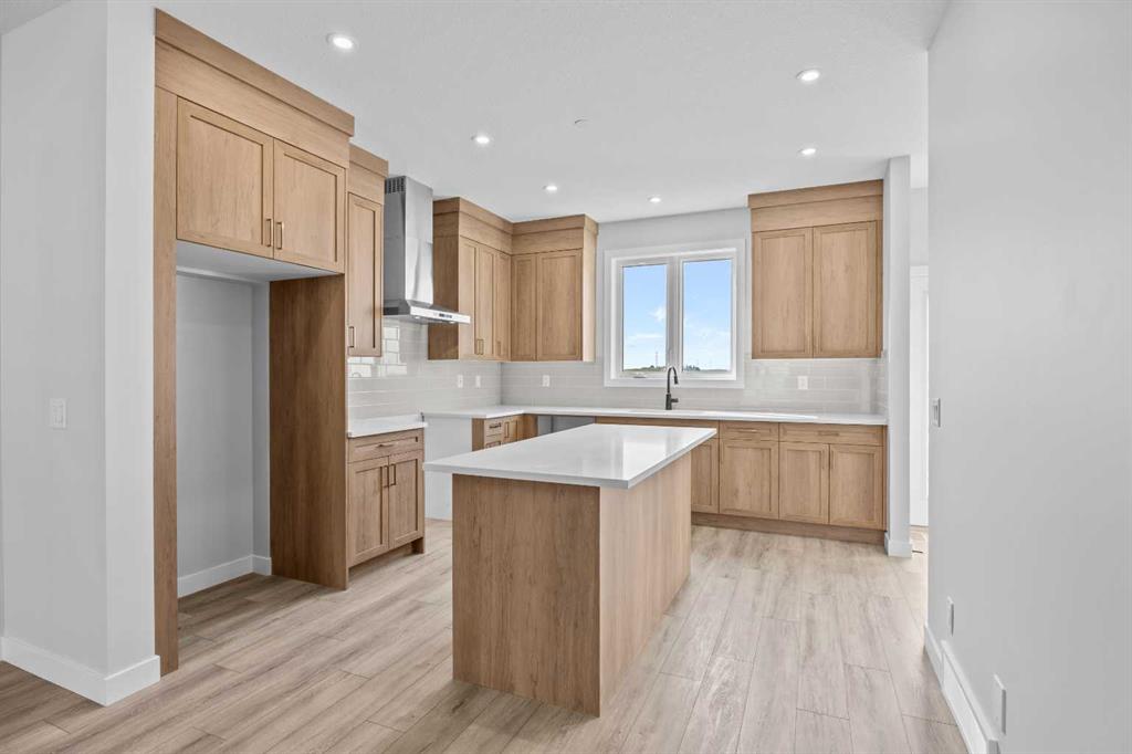 Picture of 67 Hotchkiss Way SE, Calgary Real Estate Listing