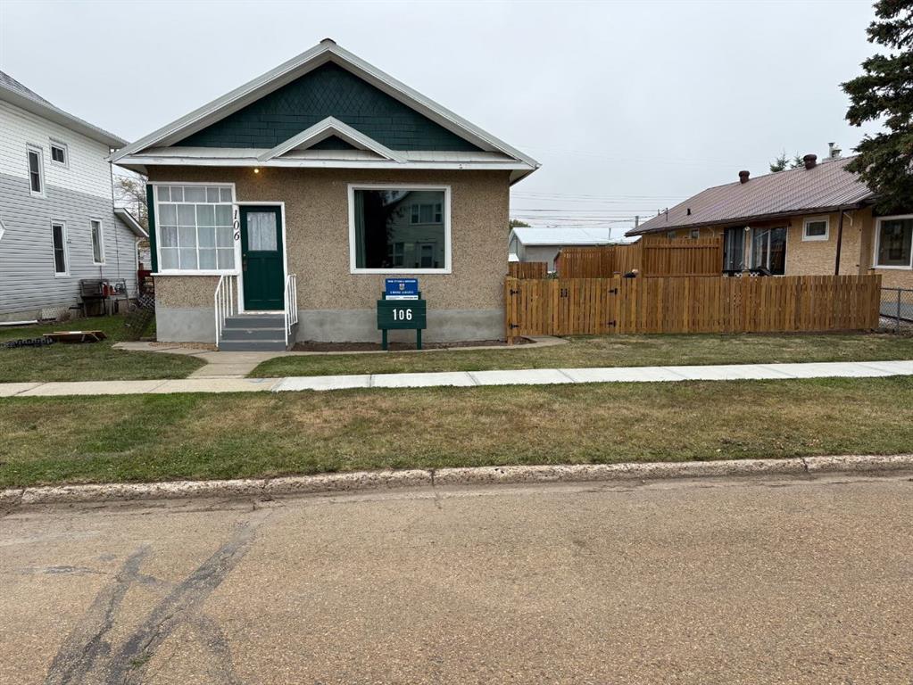 Picture of 106 4 Avenue E, Hanna Real Estate Listing