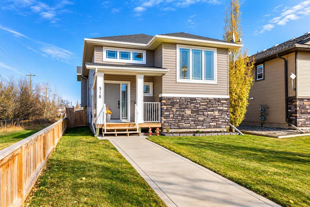 Picture of 518 Oak Street S, Springbrook Real Estate Listing