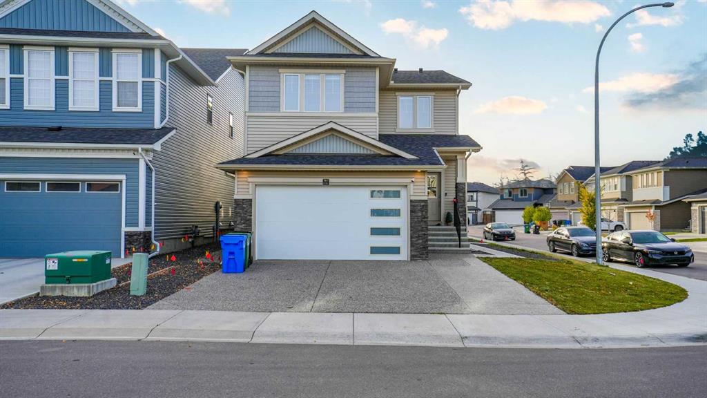 Picture of 168 Evansfield Close NW, Calgary Real Estate Listing
