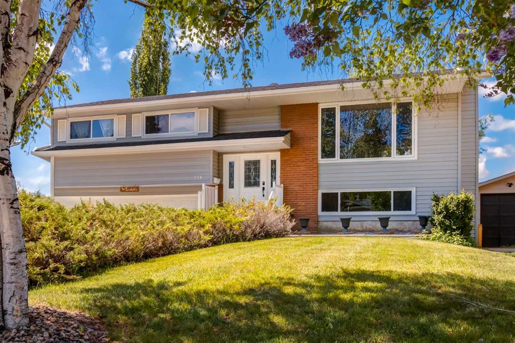 Picture of 216 Cannington Place SW, Calgary Real Estate Listing