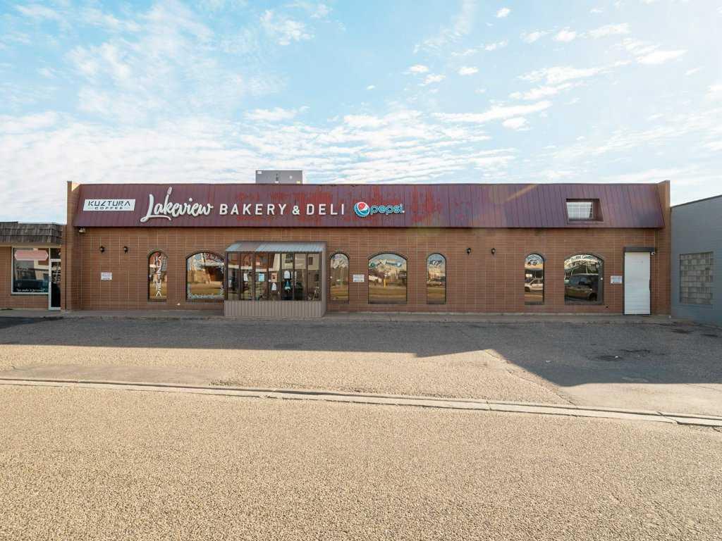 Picture of 405 Stafford Drive N, Lethbridge Real Estate Listing