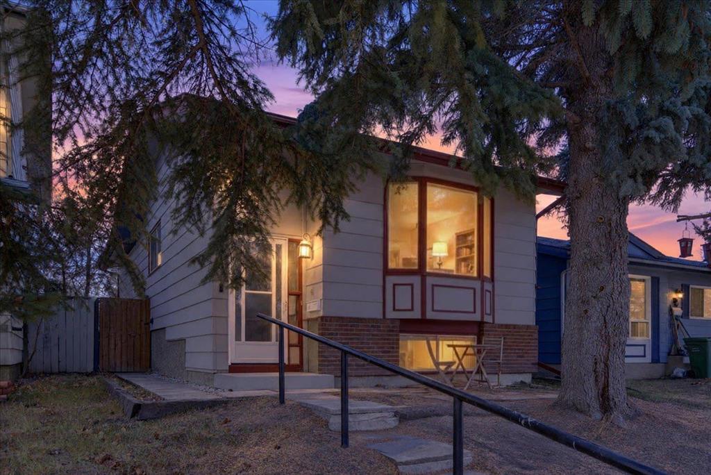 Picture of 219 Sunvale Crescent SE, Calgary Real Estate Listing