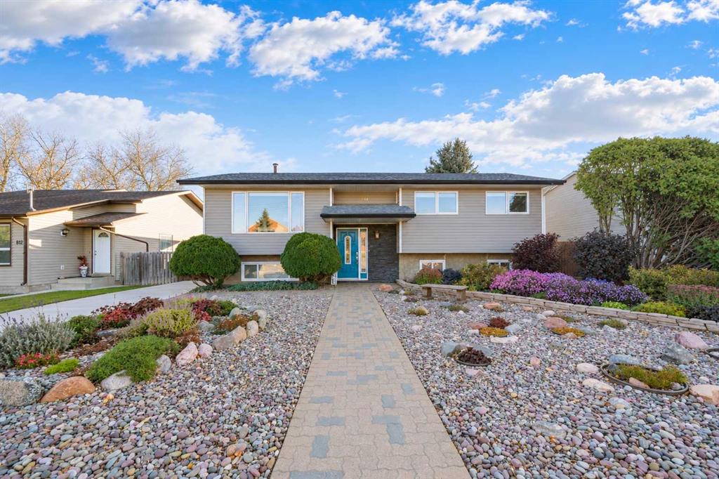 Picture of 814 1 Street E, Bow Island Real Estate Listing