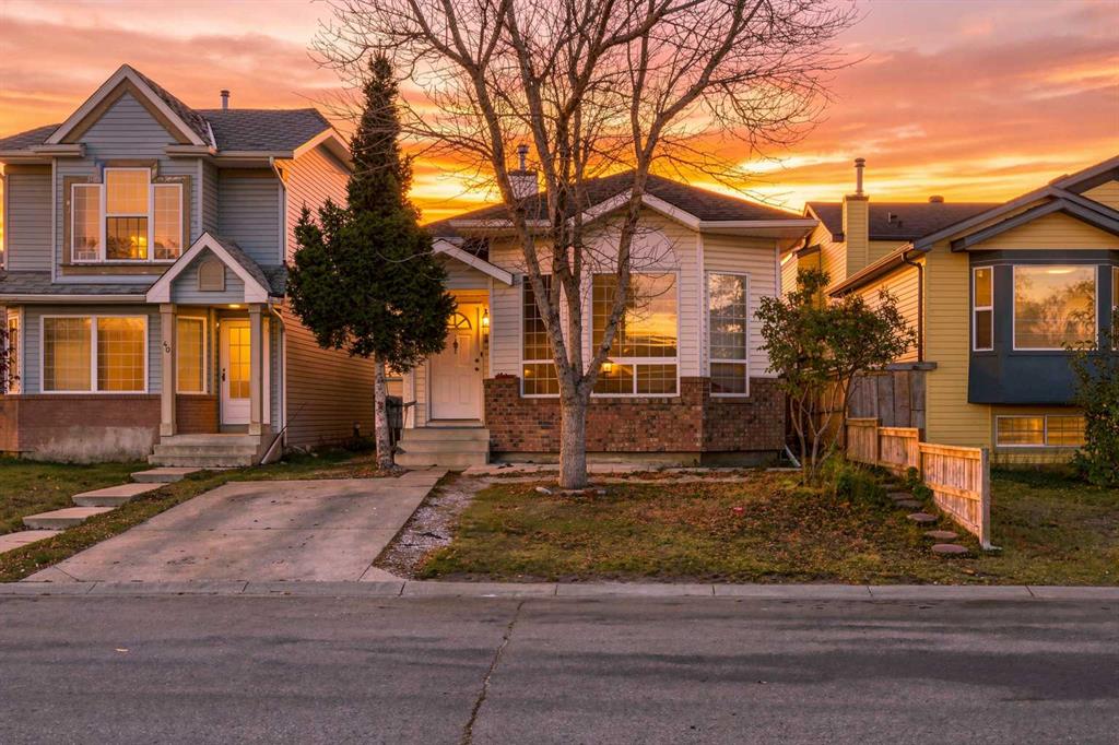 Picture of 36 Martin Crossing Manor NE, Calgary Real Estate Listing