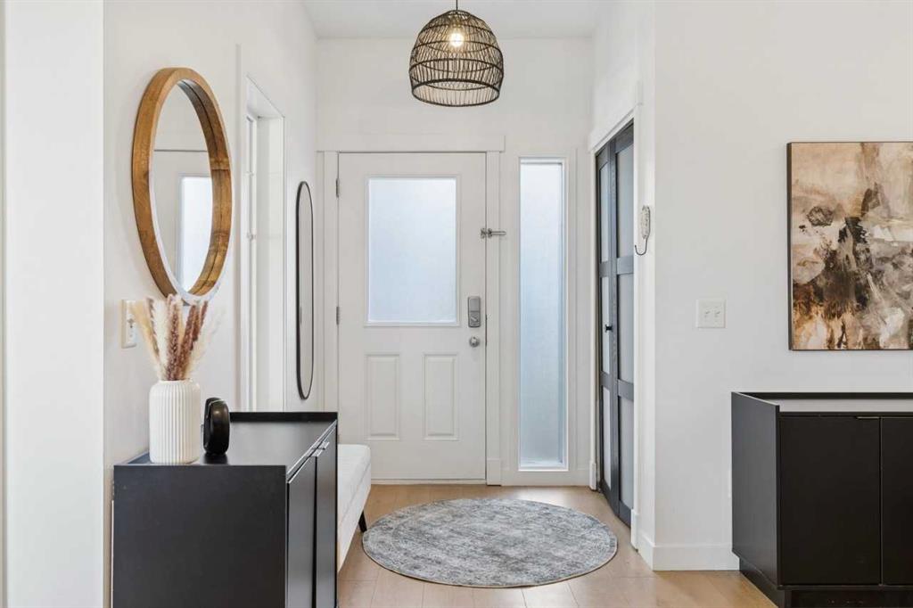 Picture of 306, 281 Cougar Ridge Drive SW, Calgary Real Estate Listing