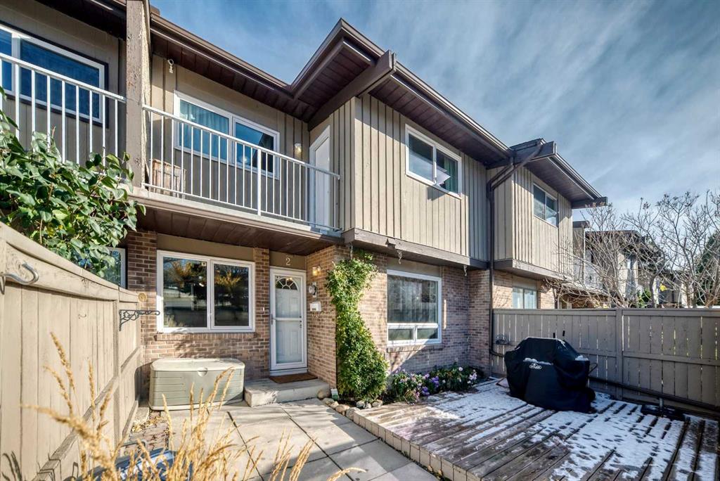 Picture of 2, 1055 72 Avenue NW, Calgary Real Estate Listing