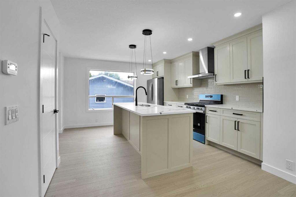 Picture of 73 Martinridge Crescent NE, Calgary Real Estate Listing