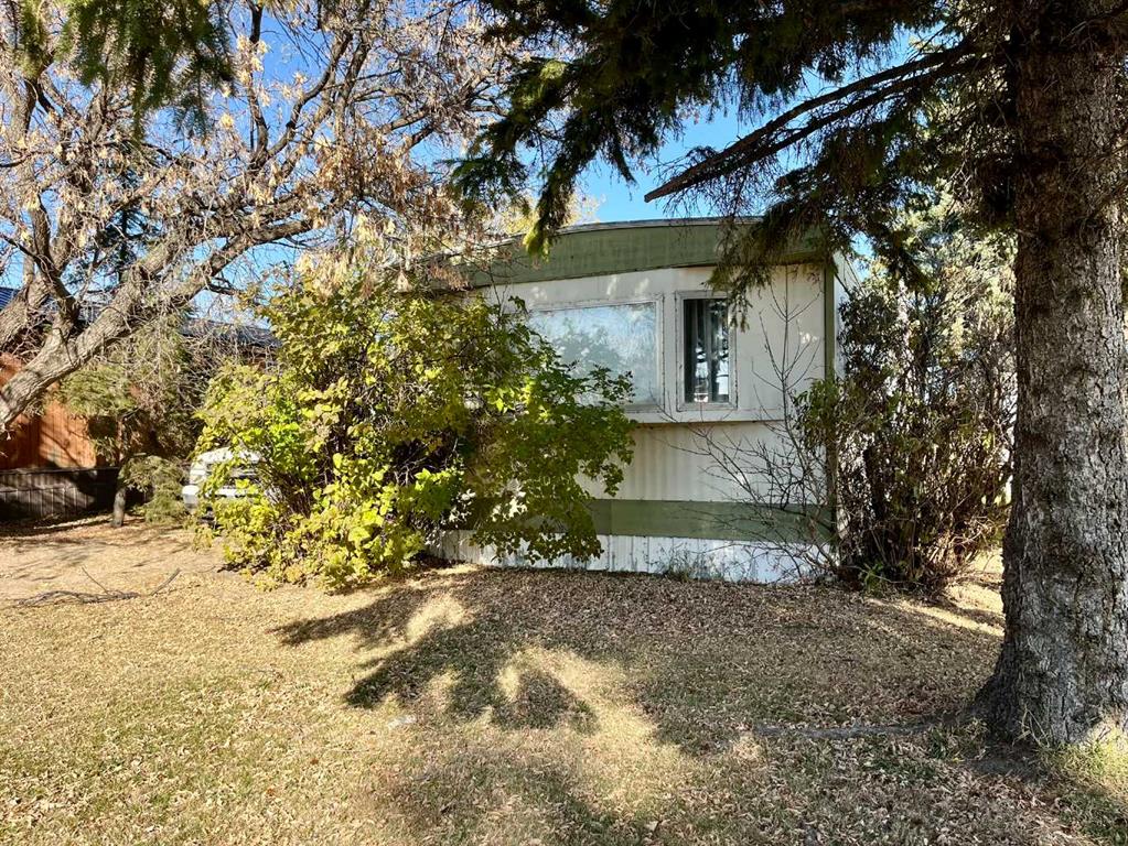 Picture of 5024 59 Avenue , Viking Real Estate Listing