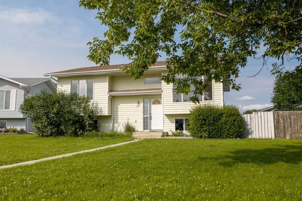 Picture of 57 Atkinson Crescent , Whitecourt Real Estate Listing