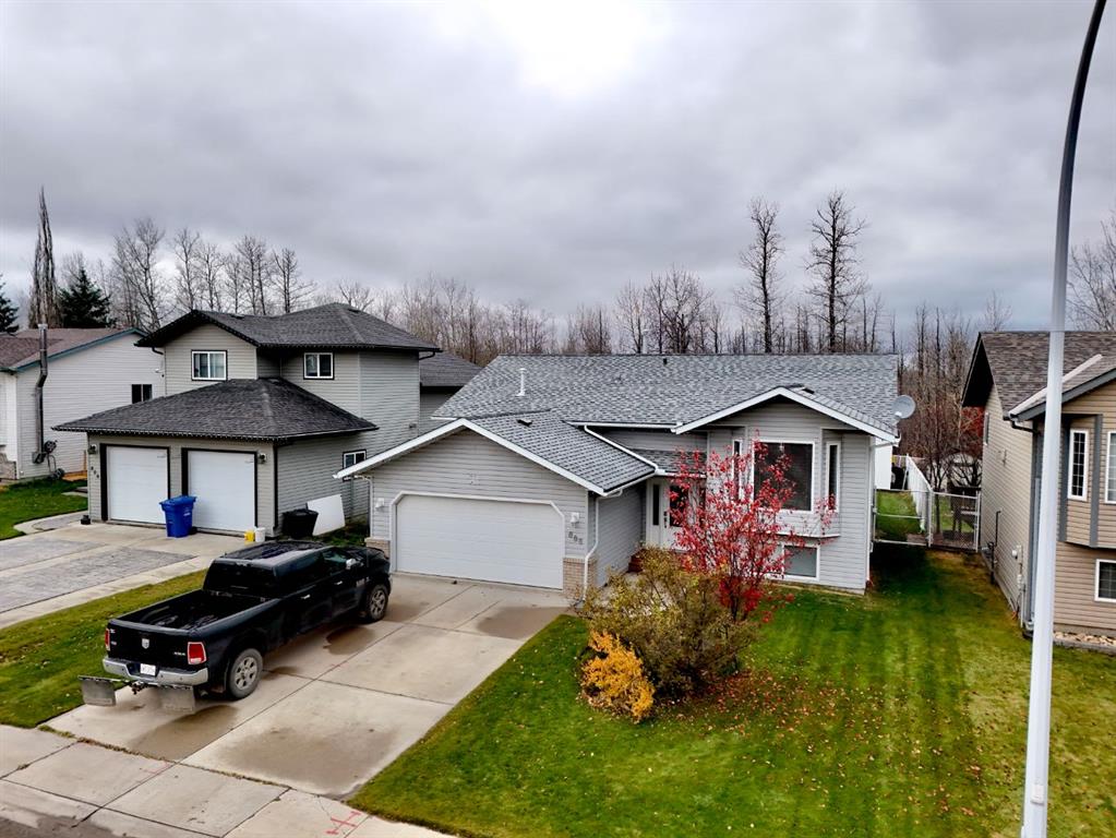 Picture of 808 10 Street , Fox Creek Real Estate Listing